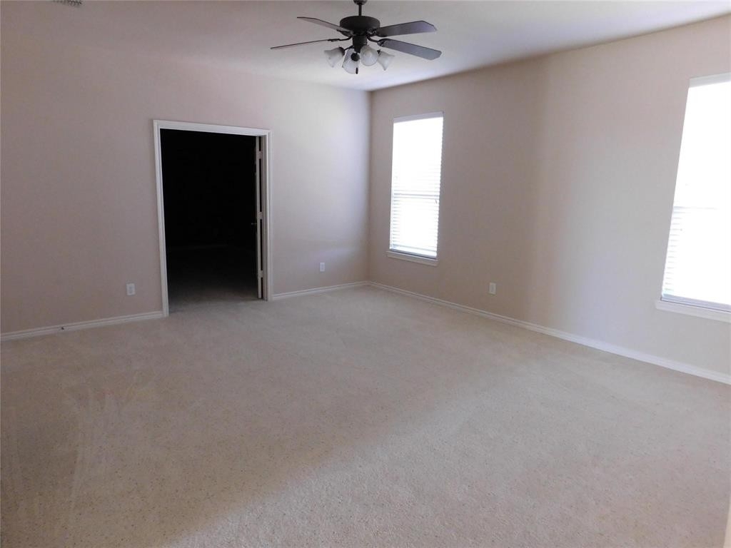 748 Clear Water Drive - Photo 14