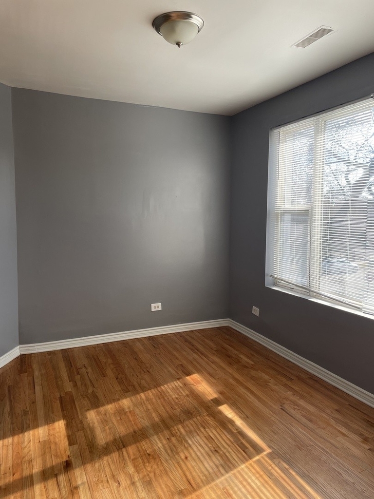 3436 W Huron Street - Photo 2