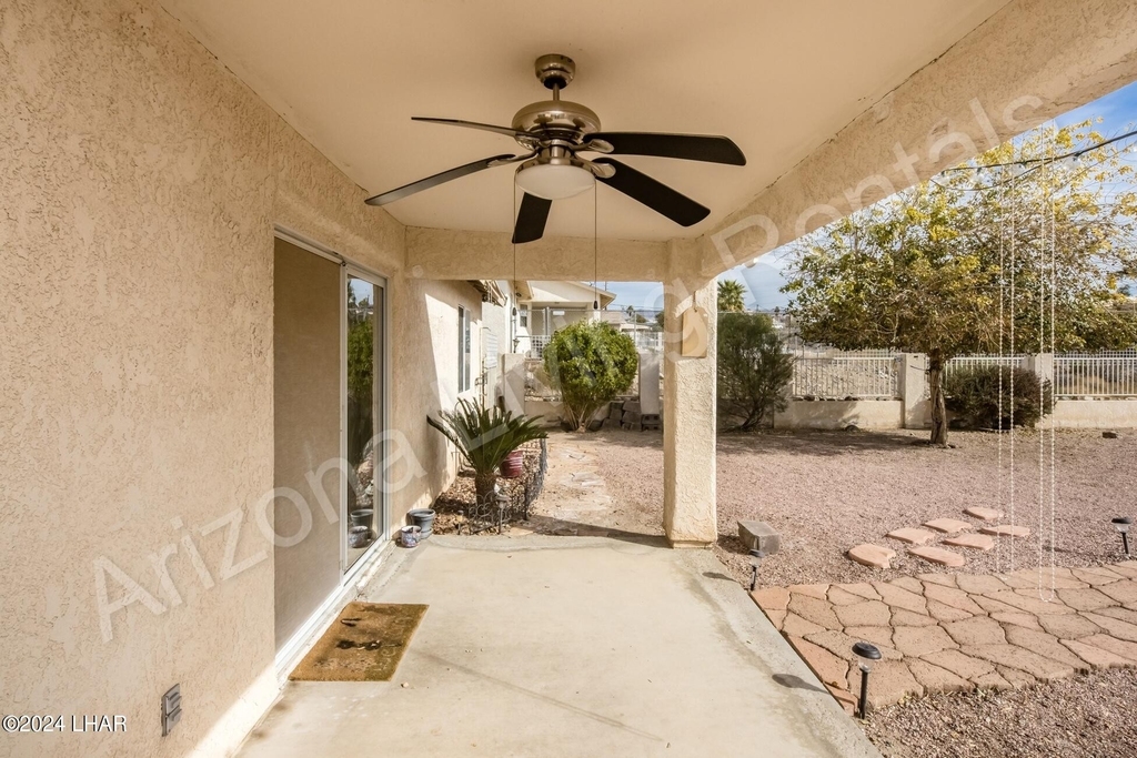 2170 Hillside Dr - Photo 35