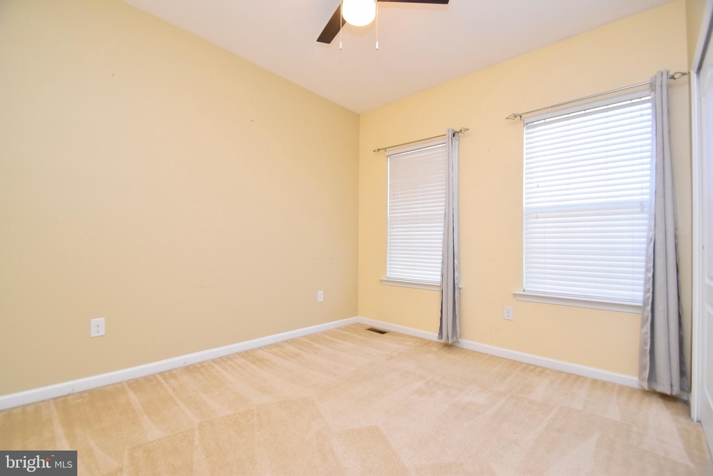 1110 S Olmsted Parkway - Photo 9