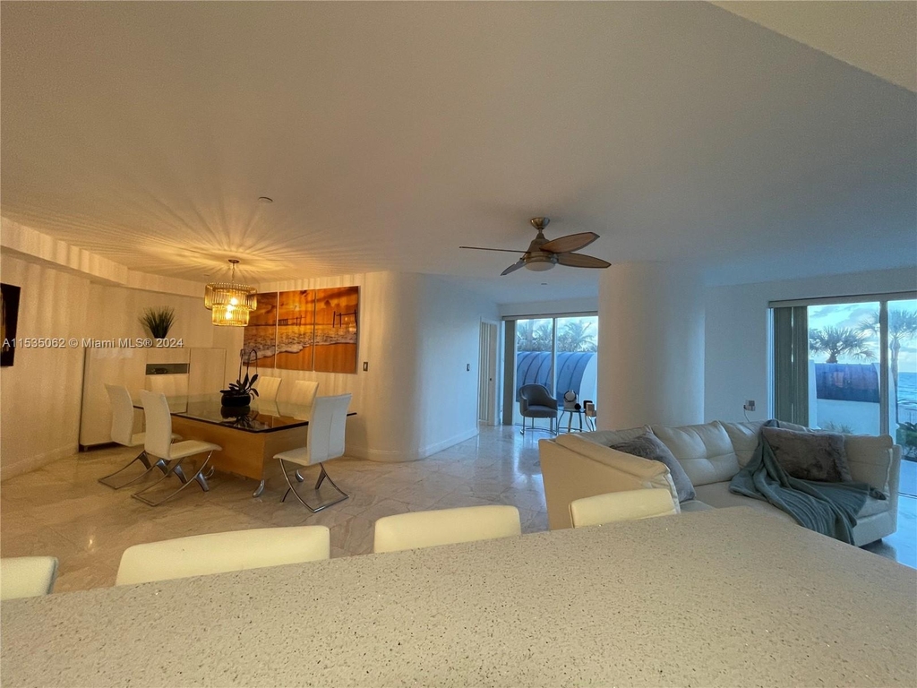 18671 Collins Ave - Photo 3