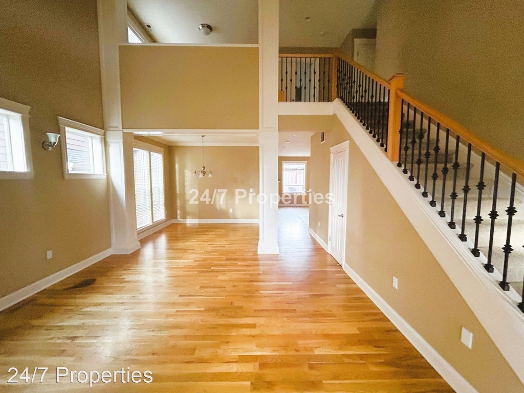 4237 Sussex St. - Photo 1