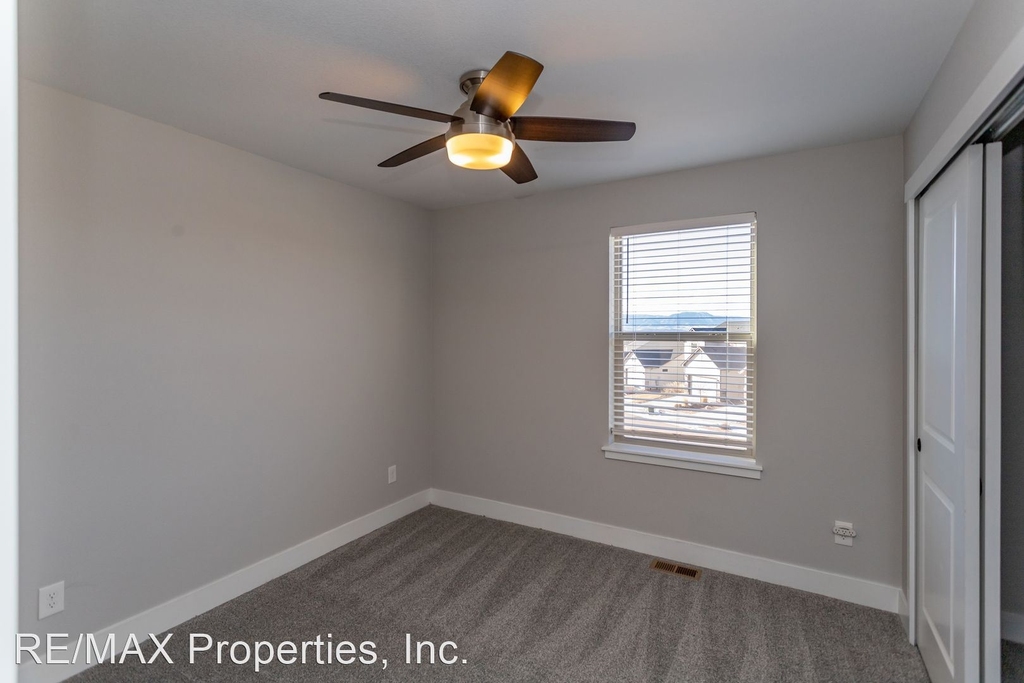 3228 Bewildering Hts. - Photo 13