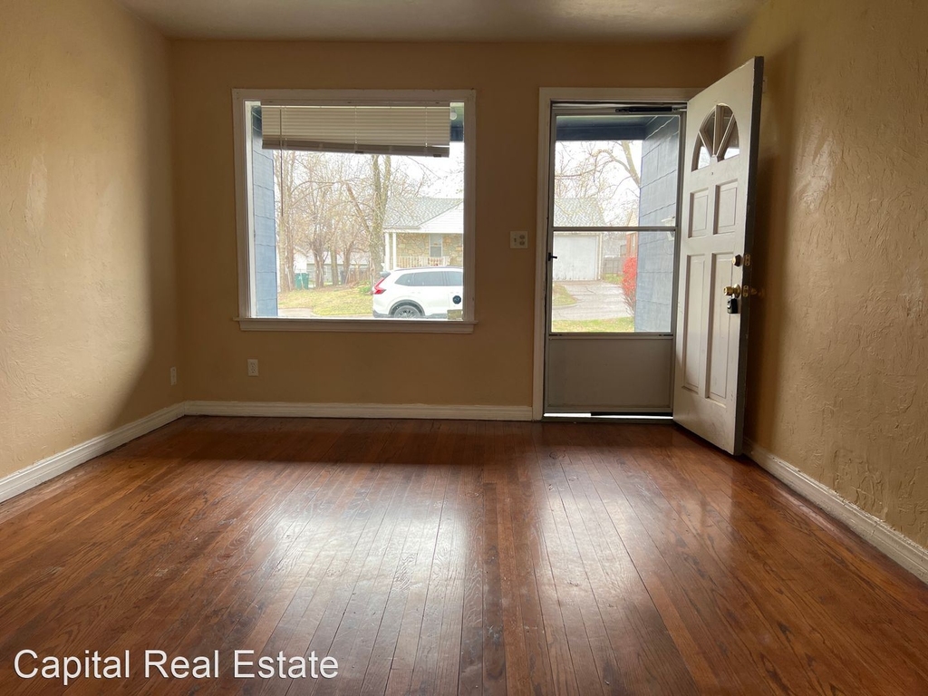 2401 Nw 34th Street - Photo 2