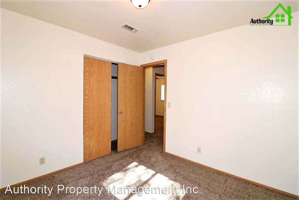 3315 Magnums Way - Photo 19