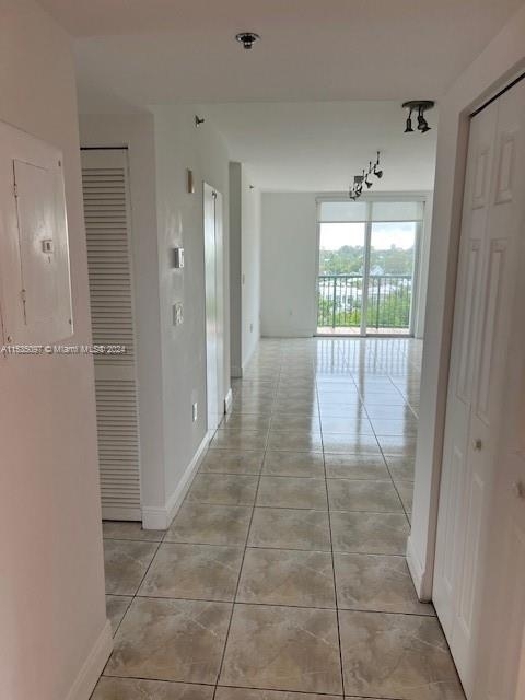 8888 Collins Ave - Photo 2