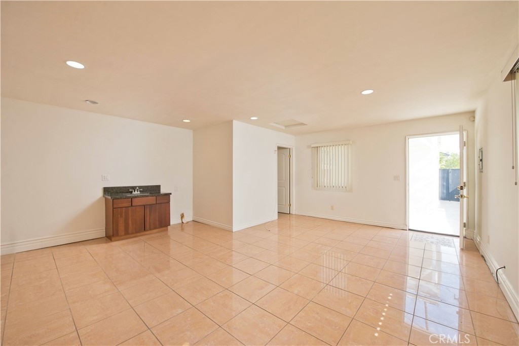 17404 Martha Street - Photo 20