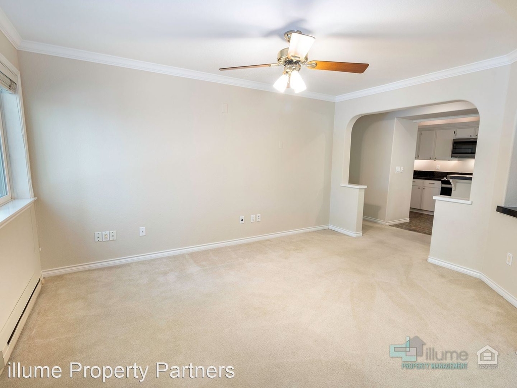 5062 Foothills Dr. - Unit G - Photo 9