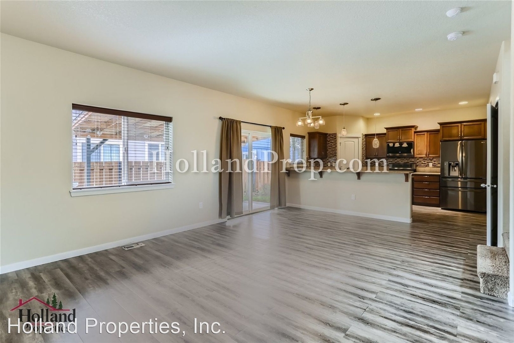2750 29th Ave. - Photo 3