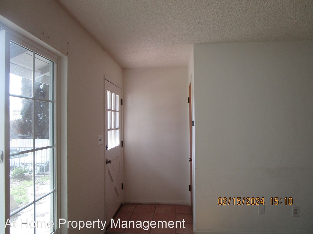 2244 Corto St - Photo 5