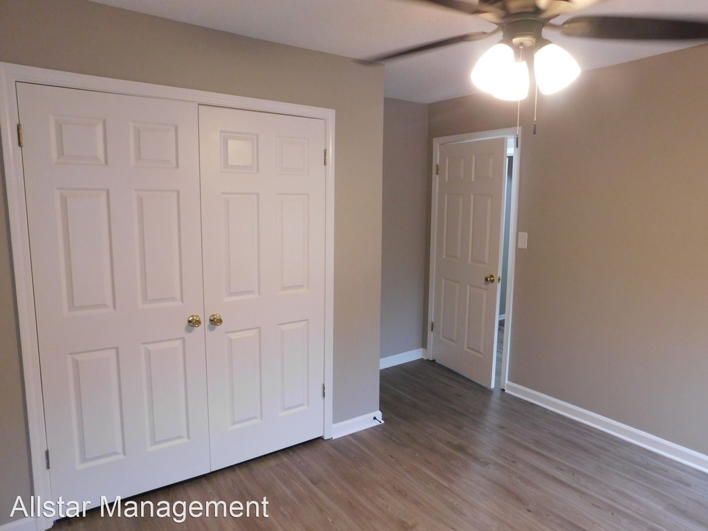 8078 Greenbrook Parkway - Photo 18