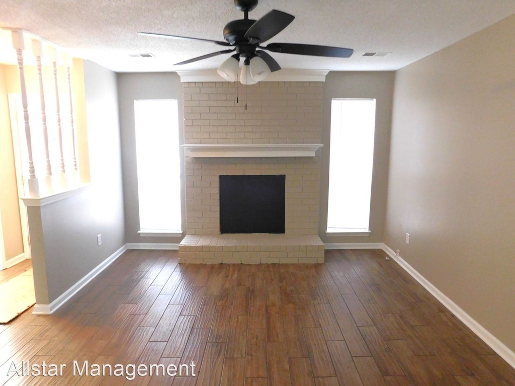 8078 Greenbrook Parkway - Photo 5