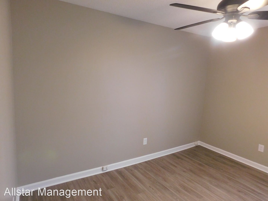 8078 Greenbrook Parkway - Photo 15