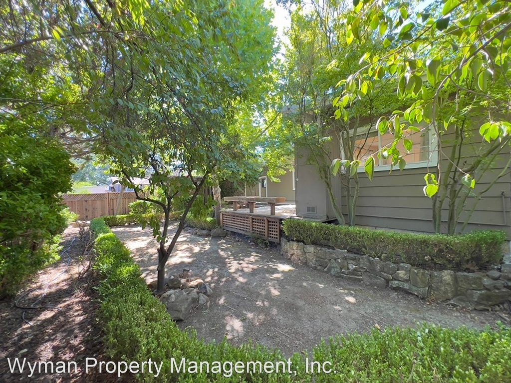 1822 Foothill Blvd - Photo 32