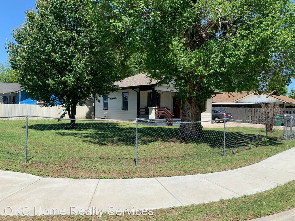 1549 Sw 24th Street - Photo 1