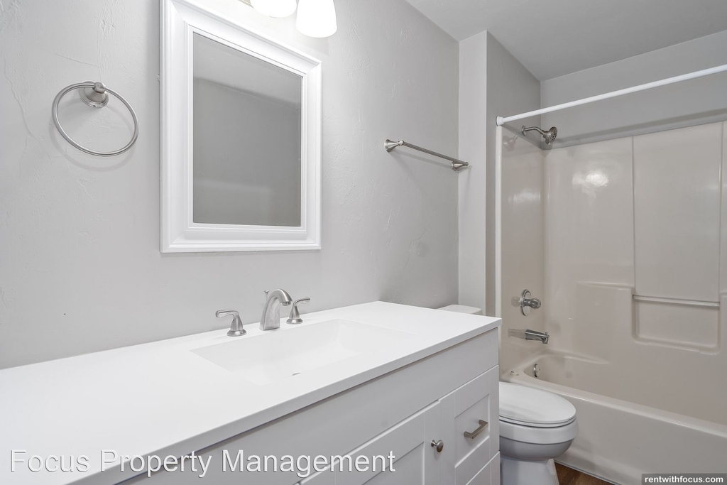 3901 East River Dr. - Photo 10