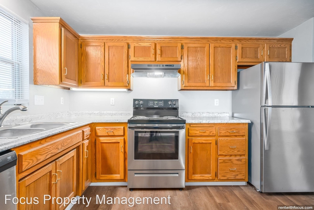 3901 East River Dr. - Photo 0