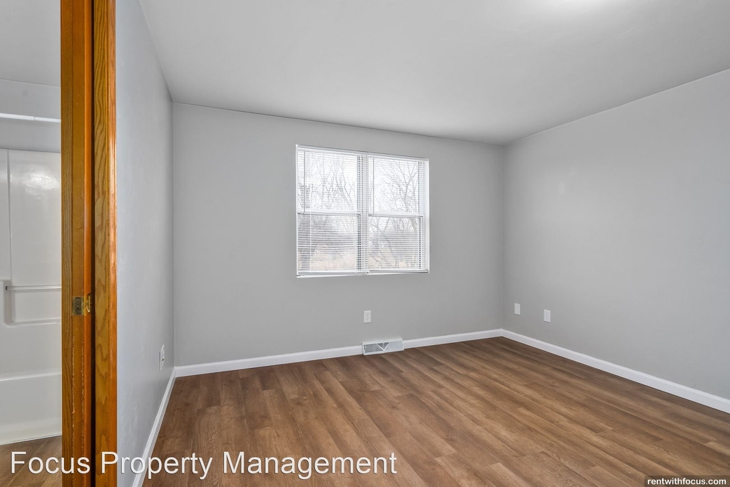 3901 East River Dr. - Photo 8