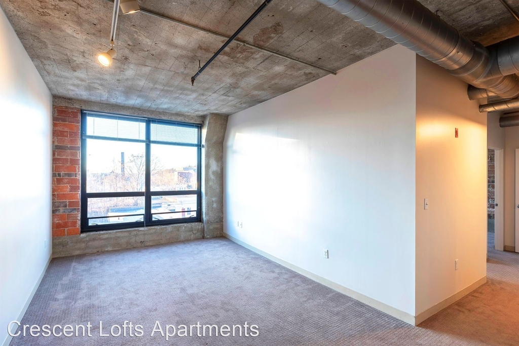 320 E 4th Street - Photo 9