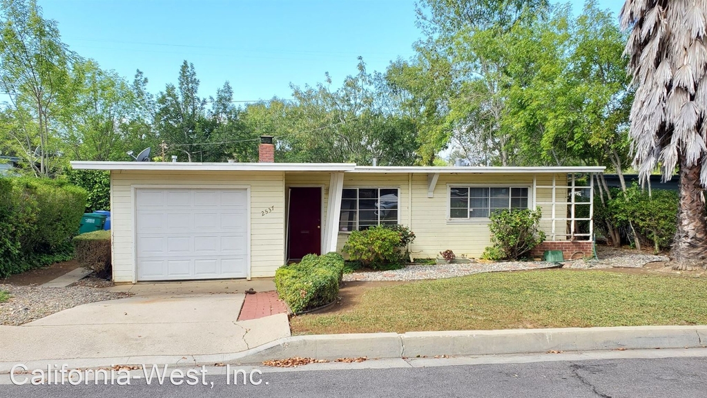 2537 Greta Pl. - Photo 0