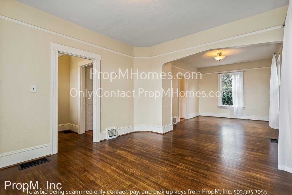 2027 Nw 21st Ave - Photo 4