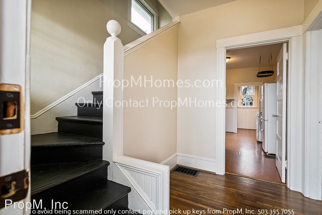 2027 Nw 21st Ave - Photo 5