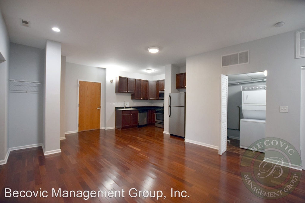 2451 W Howard Street - Photo 1