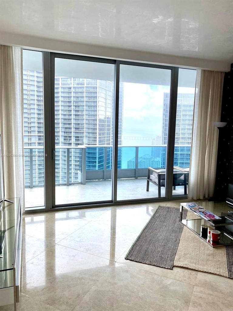 200 Biscayne Boulevard Way - Photo 3