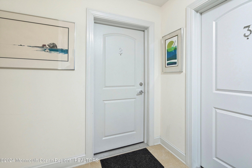 807 Ocean Avenue - Photo 3