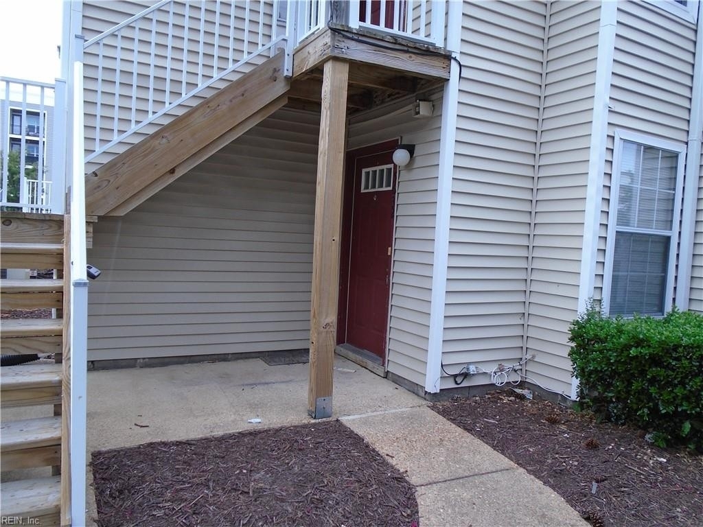 5632 Summit Arch - Photo 0