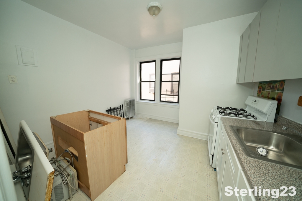 64-05 53rd Drive Apt D11 - Photo 4