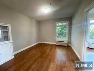 116 Essex Street - Photo 8