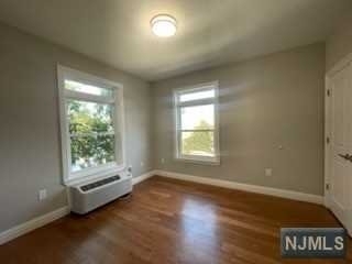 116 Essex Street - Photo 9