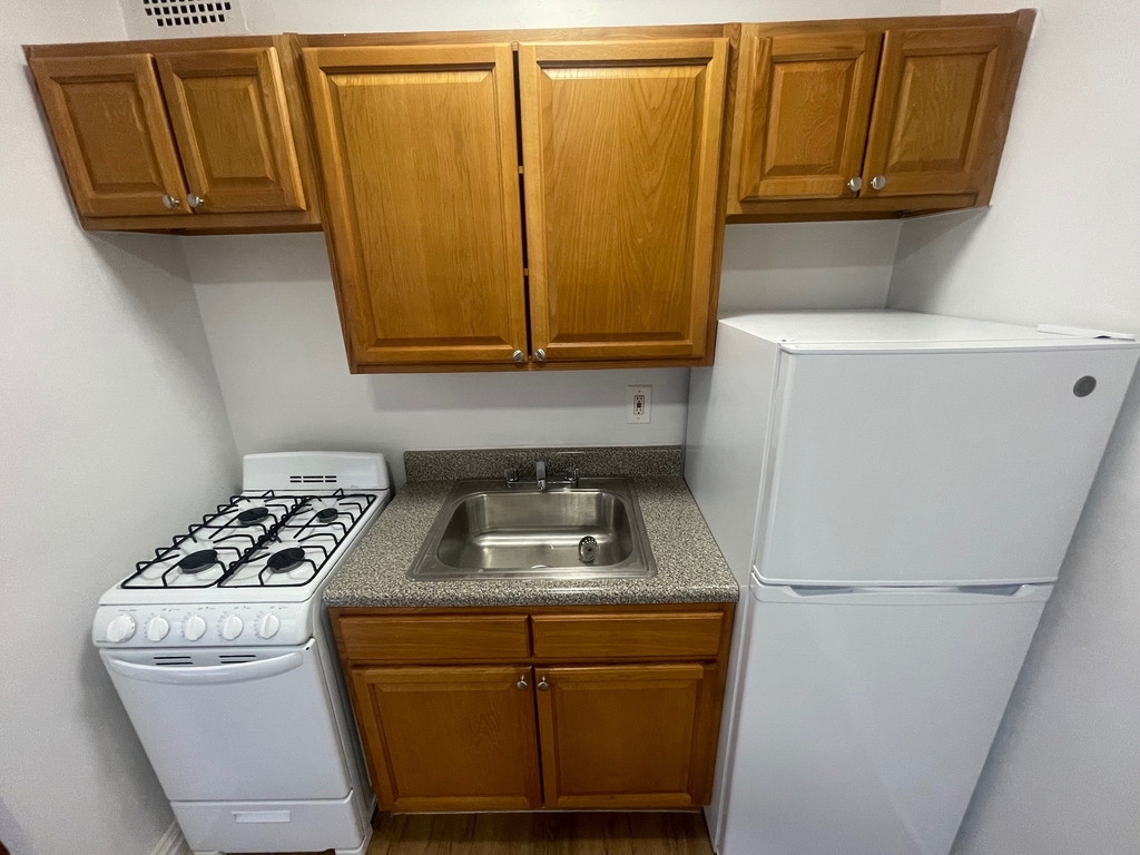 102-40 67th Road - Photo 3