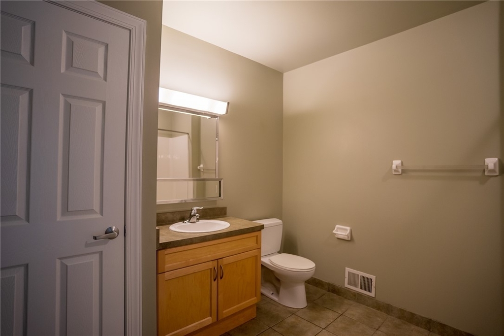 270 Exchange Boulevard - Photo 4