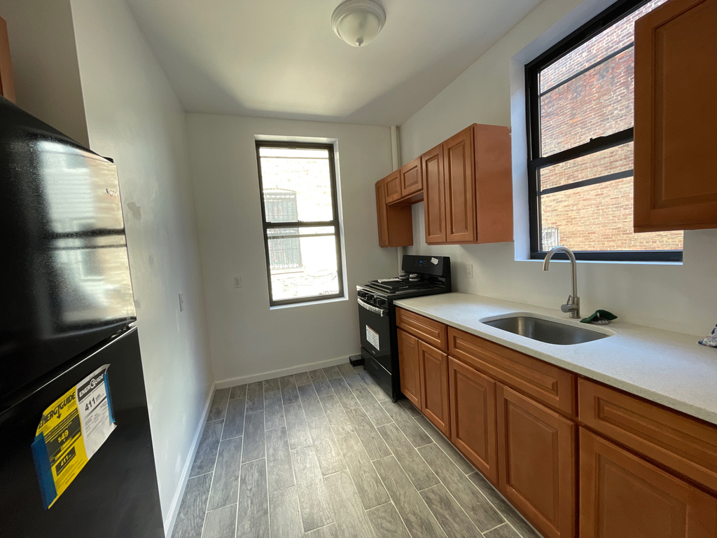 West 174th Street and Grand Avenue - Photo 1