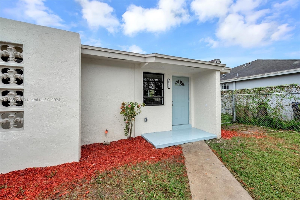 10330 Sw 174th Ter - Photo 5