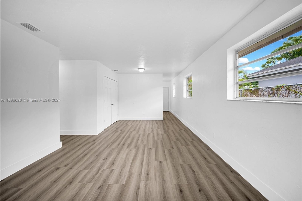 10330 Sw 174th Ter - Photo 32