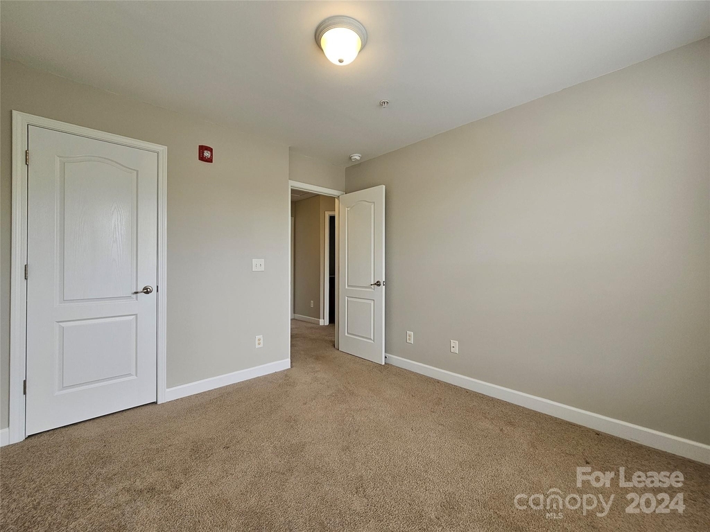 8728 Arbor Creek Drive - Photo 22