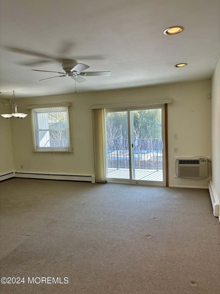 735 Greens Avenue - Photo 2