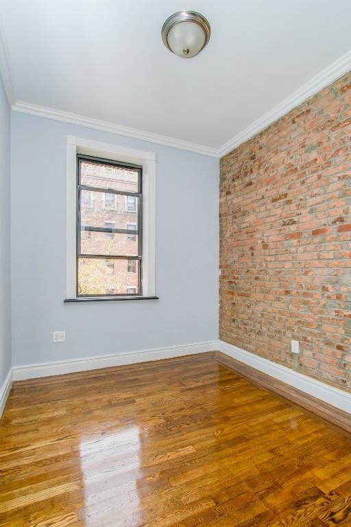 East 32nd Street - Photo 4