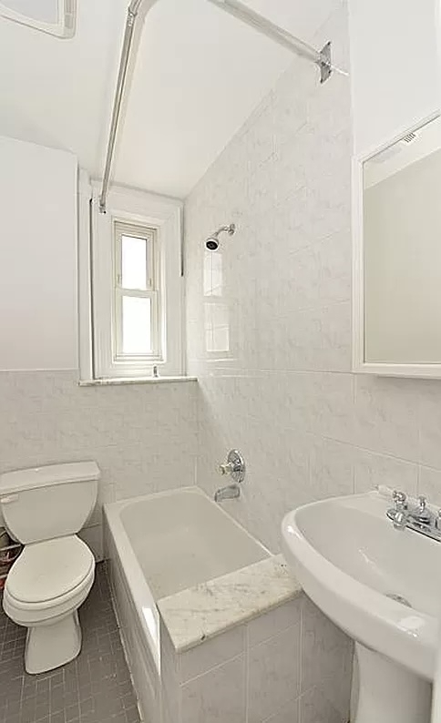 132 Lexington Avenue - Photo 8