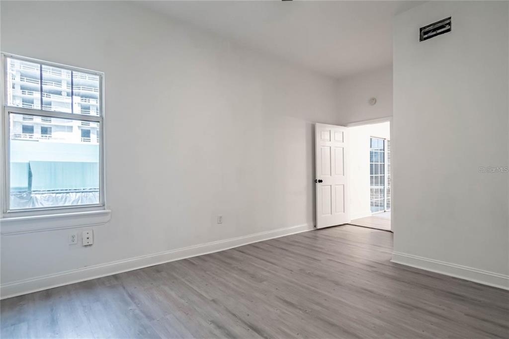 215 Central Avenue - Photo 10