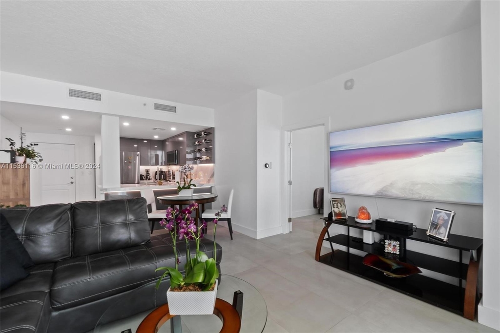 2101 Brickell Ave - Photo 17