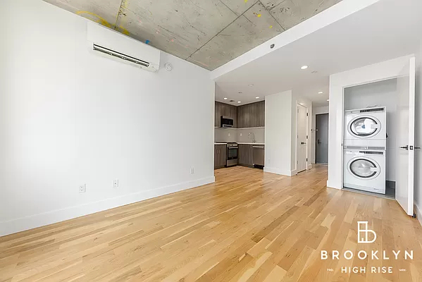 824 East New York Avenue - Photo 1