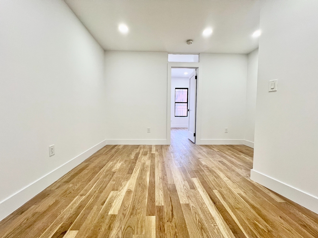 568 Baltic Street - Photo 4