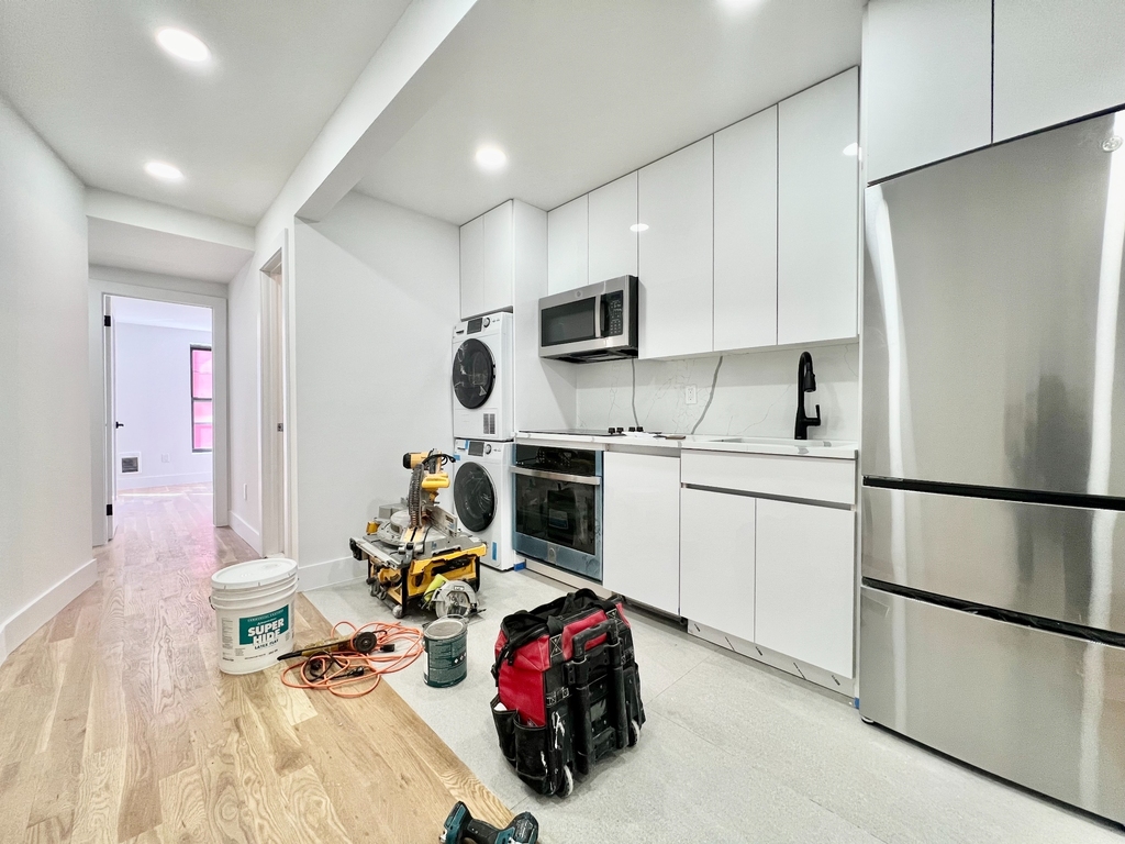 568 Baltic Street - Photo 0