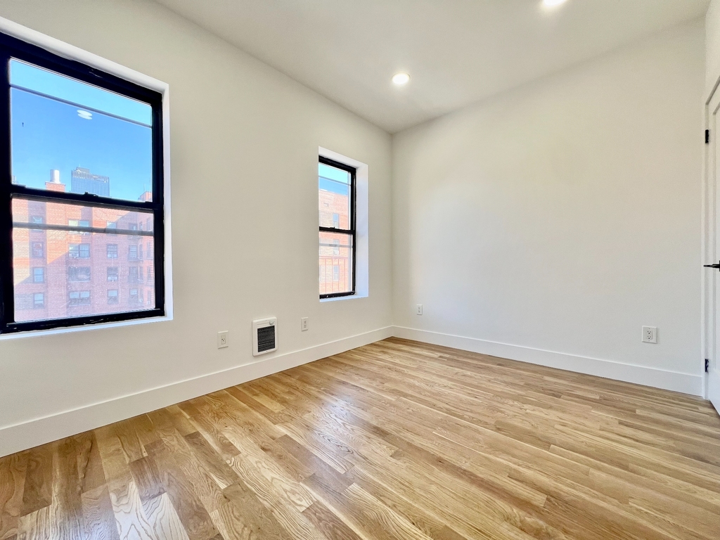 568 Baltic Street - Photo 8