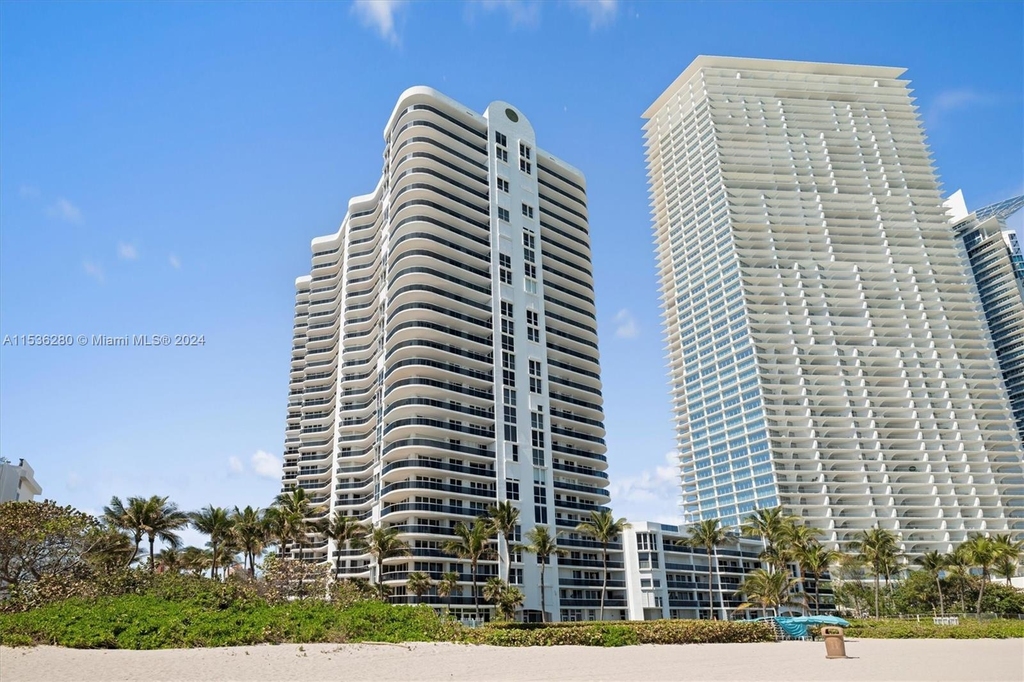 16711 Collins Ave - Photo 22