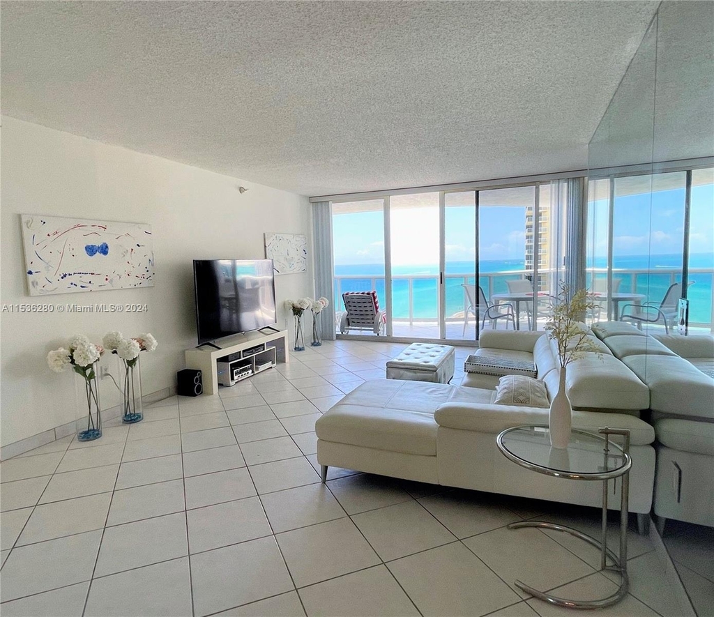 16711 Collins Ave - Photo 11